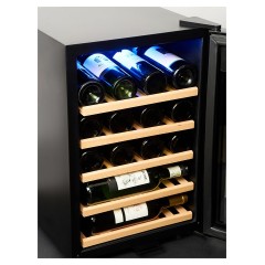 Винный шкаф Vinosafe VSF21AM