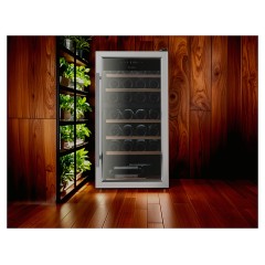 Винный шкаф Zugel ZCWI70B черный