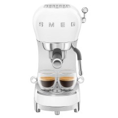 Эспрессо кофемашина SMEG ECF02WHEU белая