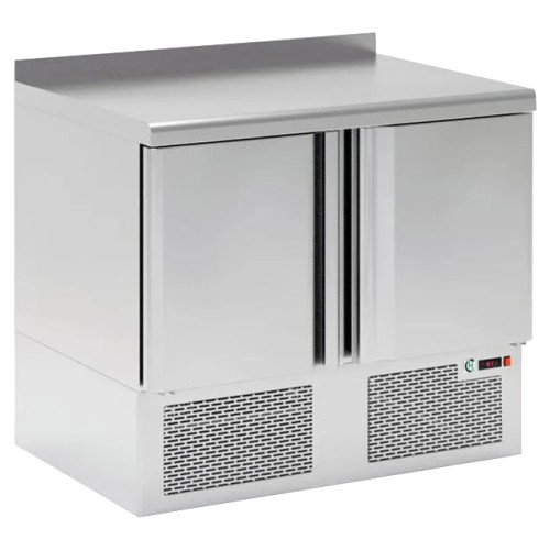 Стол холодильный LARK GNE 11/TN