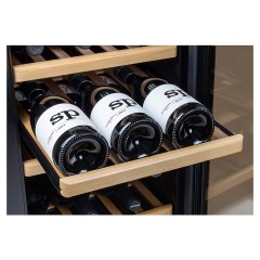 Винный шкаф CASO WineComfort 24 black