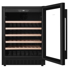 Винный шкаф Maunfeld MBWC-135S54 черный