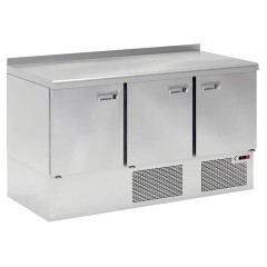 Стол морозильный LARK GNE 111/BT