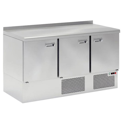 Стол морозильный LARK GNE 111/BT
