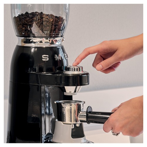 Кофемолка SMEG CGF11BLEU черная