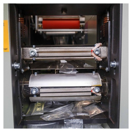 Машина упаковочная Hualian DXDZ-250B (2 ножа, bag L 65-190 mm, S 150 mm, H-40 mm)