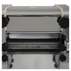 Тестораскатка-лапшерезка электрическая Foodatlas RHH-260M