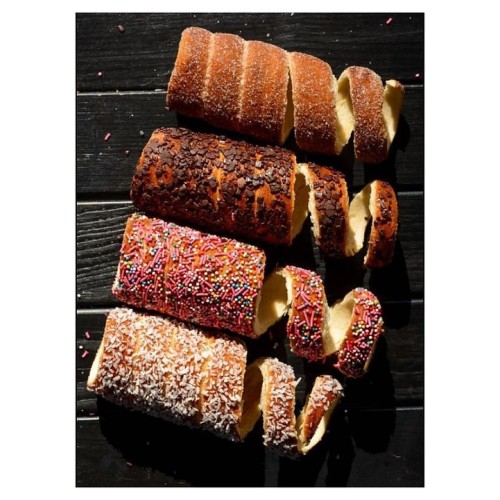 Аппарат для чешских трубочек Airhot TM-8