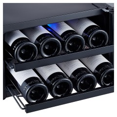 Винный шкаф TESLER WCV-080 SILVER серебристый