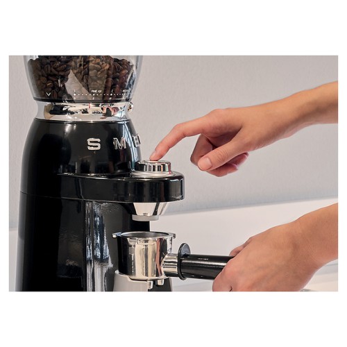 Кофемолка SMEG CGF11BLEU черная