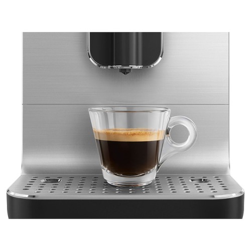 Кофемашина автоматическая SMEG BCC11BLMEU черная