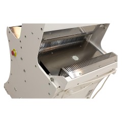 Хлеборезка BakeBerry FT-520