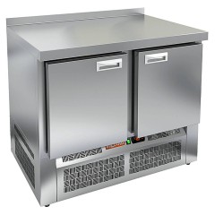 Стол морозильный HICOLD SNE 11/BT с бортом