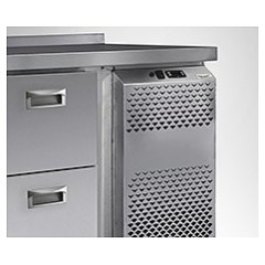 Стол холодильный Finist СХСо-1500-700 (боковой холодильный агрегат)