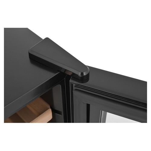 Винный шкаф TESLER WCV-182