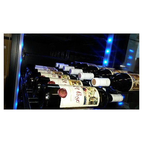 Винный шкаф Dunavox DX-143.468SS