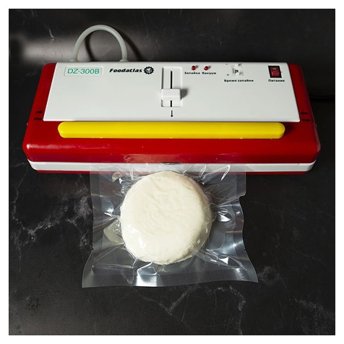 Упаковщик вакуумный Foodatlas DZ-300B Pro