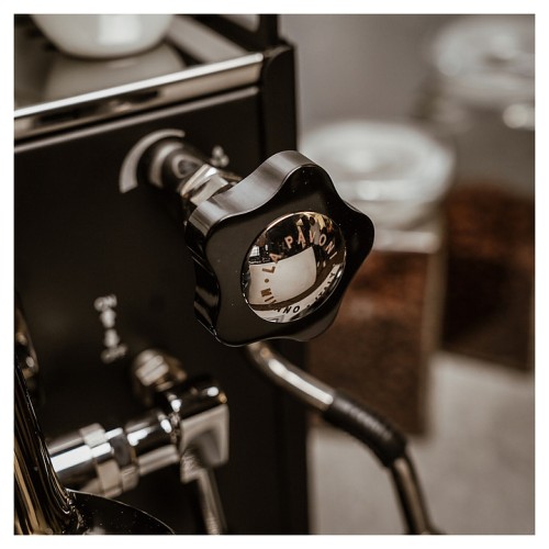 Эспрессо кофемашина La Pavoni LPSCCB01EU черная матовая