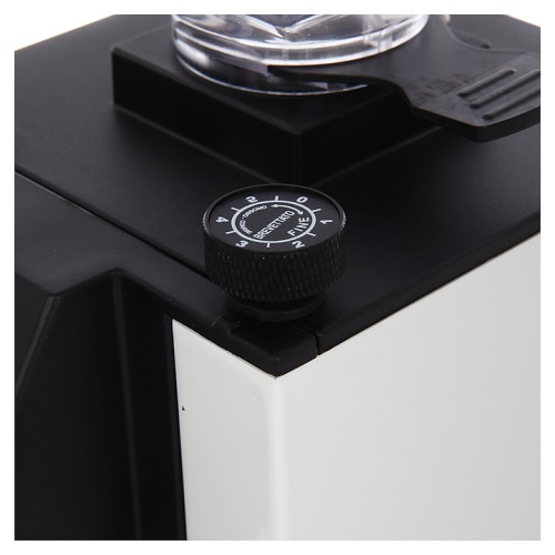 Кофемолка-дозатор EUREKA Mignon Crono 50 15BL белая