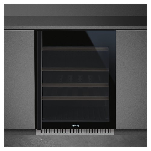 Винный шкаф SMEG CVI638RN3 (петли справа) черный