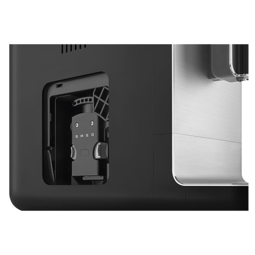 Кофемашина SMEG BCC12BLMEU