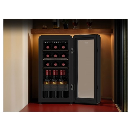 Винный шкаф TESLER CWC-188 BLACK черный