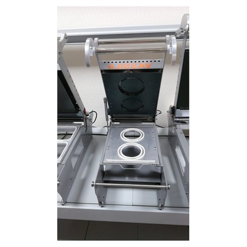 Запайщик лотков VASSILII Контур № 2151 c контурной обрезкой пленки для контейнера d- 95 мм*2