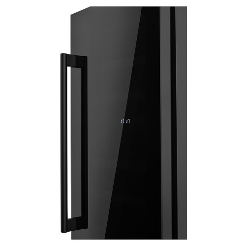 Винный шкаф Zugel ZCWI310DB черный