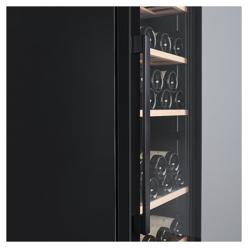 Винный шкаф Vinosafe VSF51AM