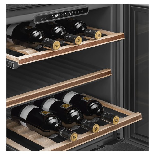 Винный шкаф SMEG CVI629NR3