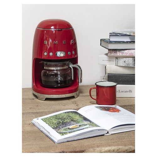 Кофеварка SMEG DCF02RDEU