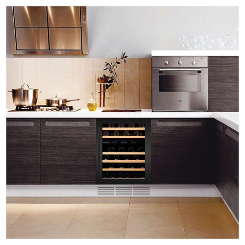 Винный шкаф Dunavox DAUF-46.145DMB